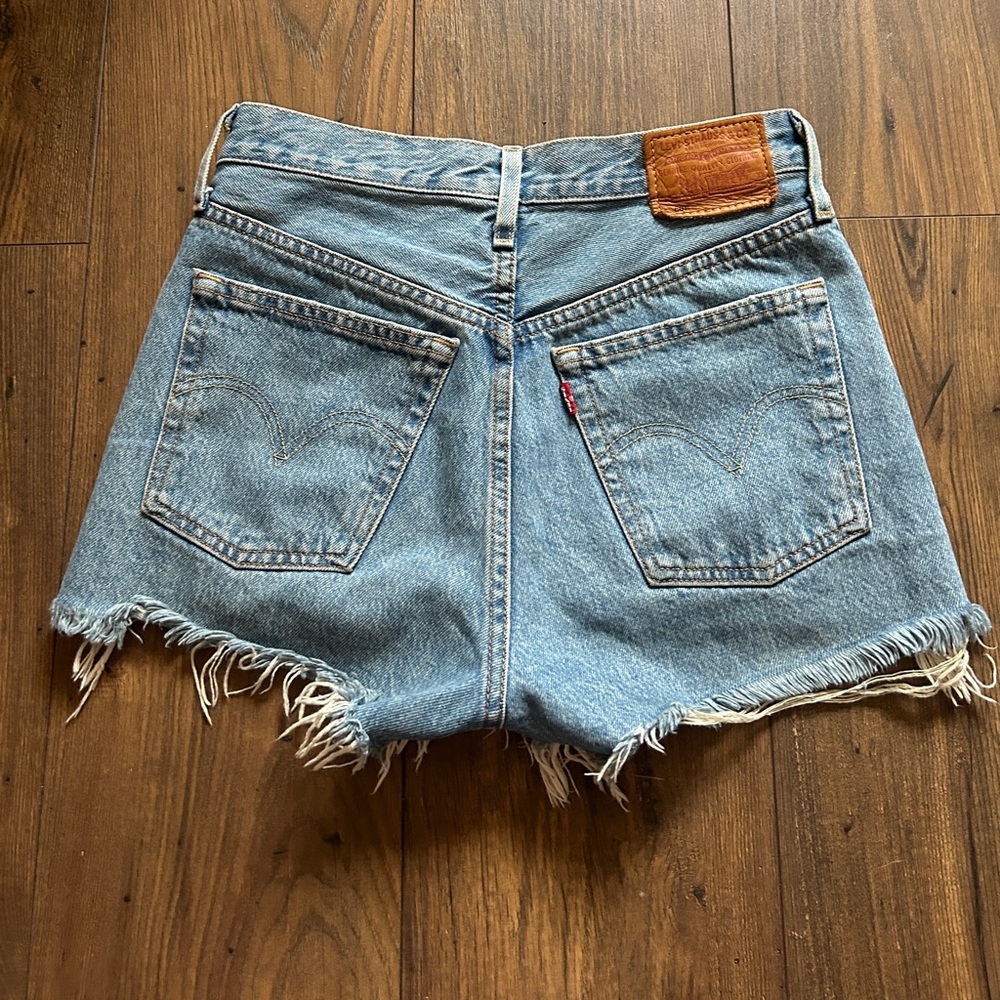 Levi’s shorts